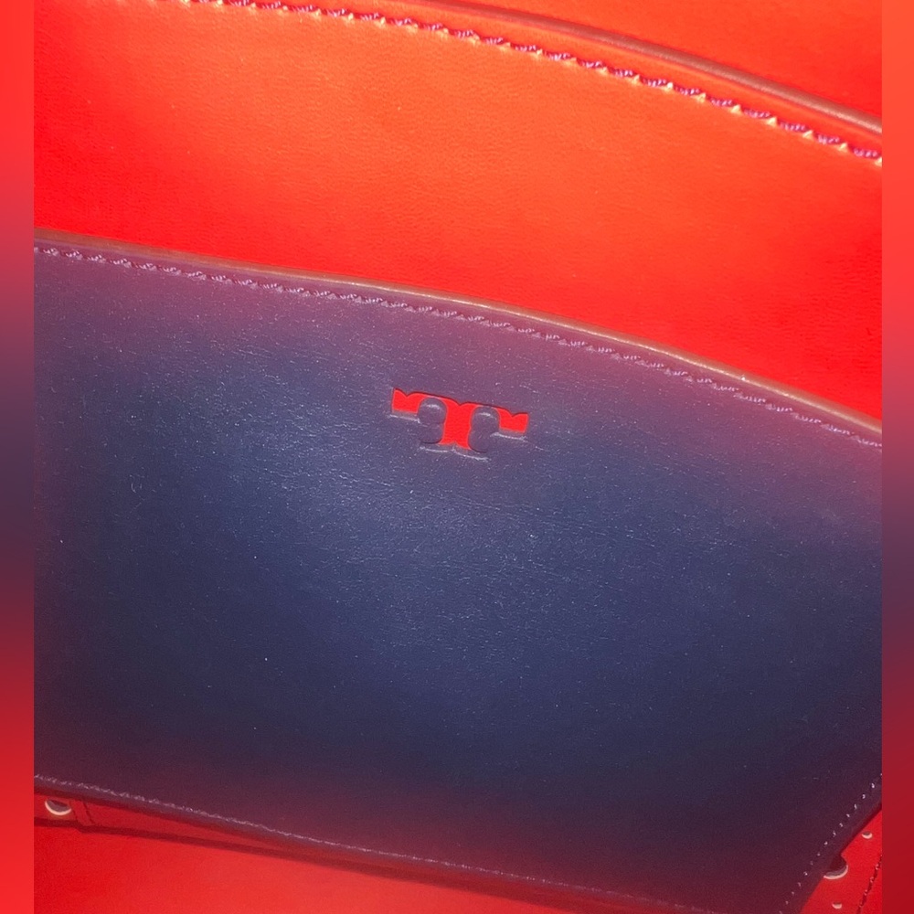 Tory Burch Dark Blue Leather Bucket Bag New Without Tags - Picture 7 of 7